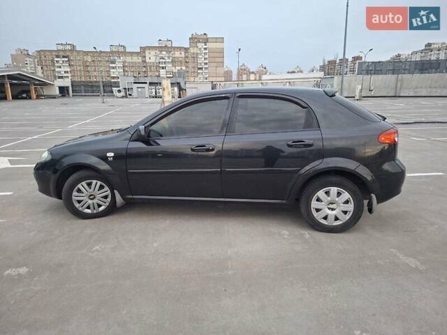 Черный Шевроле Лачетти, объемом двигателя 1.6 л и пробегом 217 тыс. км за 4000 $, фото 3 на Automoto.ua