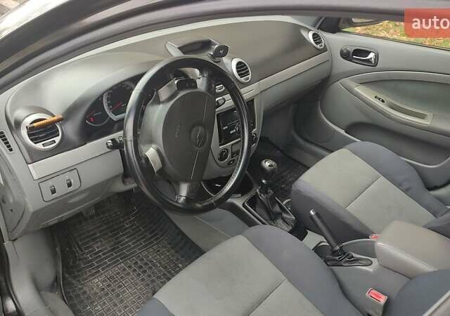 Черный Шевроле Лачетти, объемом двигателя 1.82 л и пробегом 207 тыс. км за 3000 $, фото 4 на Automoto.ua