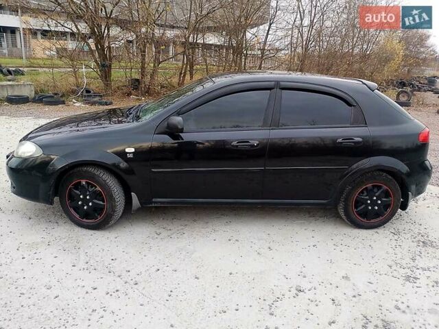 Черный Шевроле Лачетти, объемом двигателя 1.6 л и пробегом 210 тыс. км за 3200 $, фото 7 на Automoto.ua