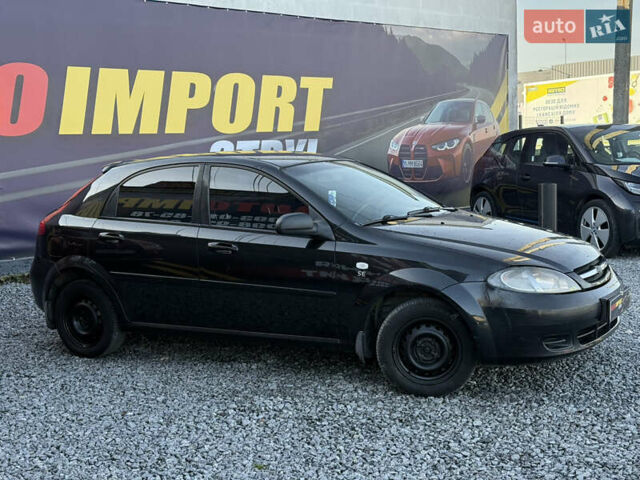 Черный Шевроле Лачетти, объемом двигателя 1.8 л и пробегом 178 тыс. км за 2700 $, фото 5 на Automoto.ua