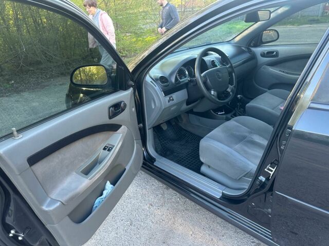 Черный Шевроле Лачетти, объемом двигателя 1.6 л и пробегом 153 тыс. км за 4199 $, фото 4 на Automoto.ua