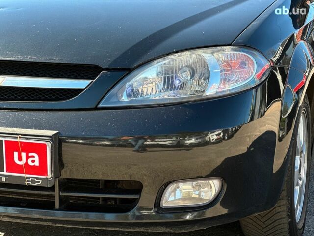 Черный Шевроле Лачетти, объемом двигателя 1.8 л и пробегом 146 тыс. км за 4990 $, фото 7 на Automoto.ua