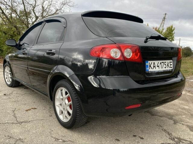 Черный Шевроле Лачетти, объемом двигателя 1.8 л и пробегом 205 тыс. км за 4900 $, фото 7 на Automoto.ua