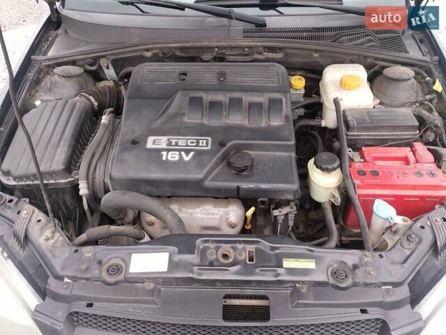 Черный Шевроле Лачетти, объемом двигателя 1.6 л и пробегом 210 тыс. км за 3200 $, фото 6 на Automoto.ua