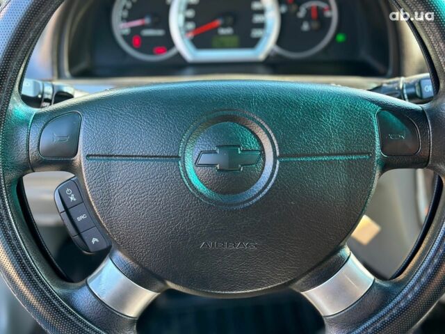 Черный Шевроле Лачетти, объемом двигателя 1.8 л и пробегом 146 тыс. км за 4990 $, фото 30 на Automoto.ua