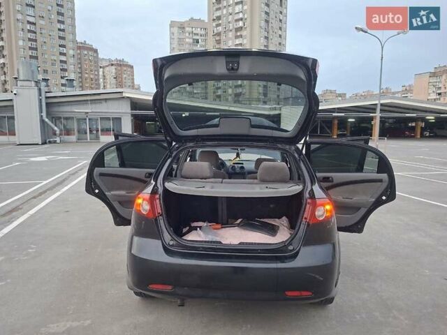 Черный Шевроле Лачетти, объемом двигателя 1.6 л и пробегом 217 тыс. км за 4000 $, фото 6 на Automoto.ua