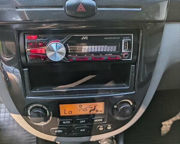 Черный Шевроле Лачетти, объемом двигателя 1.8 л и пробегом 134 тыс. км за 6450 $, фото 47 на Automoto.ua