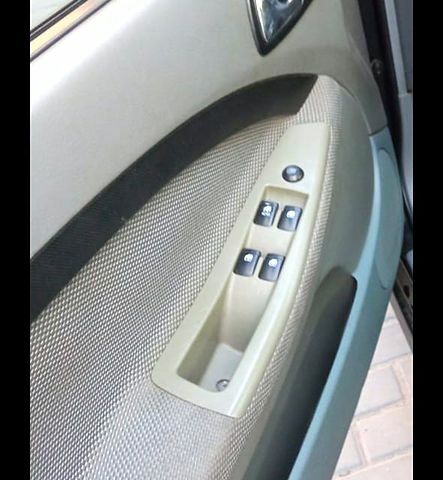 Черный Шевроле Лачетти, объемом двигателя 1.8 л и пробегом 162 тыс. км за 4900 $, фото 4 на Automoto.ua