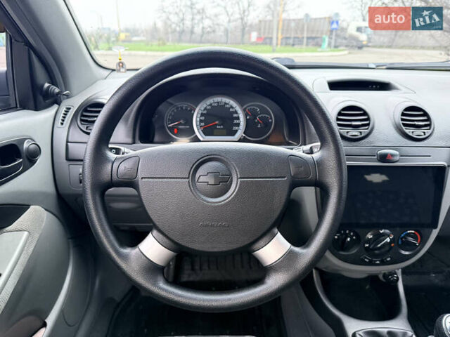 Черный Шевроле Лачетти, объемом двигателя 1.6 л и пробегом 50 тыс. км за 6100 $, фото 8 на Automoto.ua