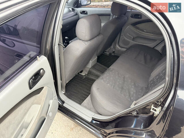 Черный Шевроле Лачетти, объемом двигателя 1.6 л и пробегом 50 тыс. км за 6100 $, фото 11 на Automoto.ua