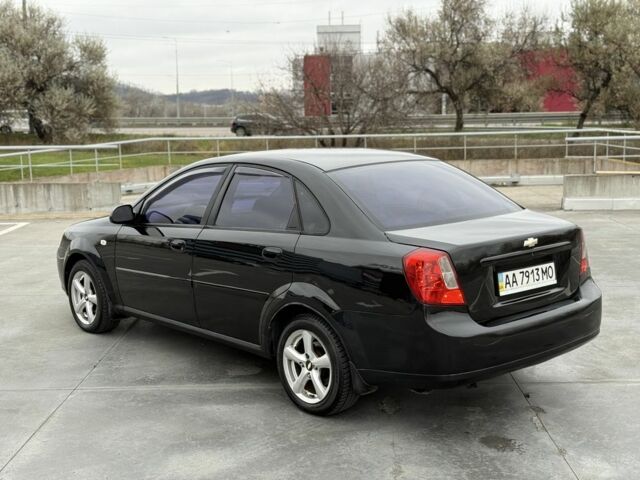 Черный Шевроле Лачетти, объемом двигателя 1.8 л и пробегом 171 тыс. км за 4300 $, фото 2 на Automoto.ua