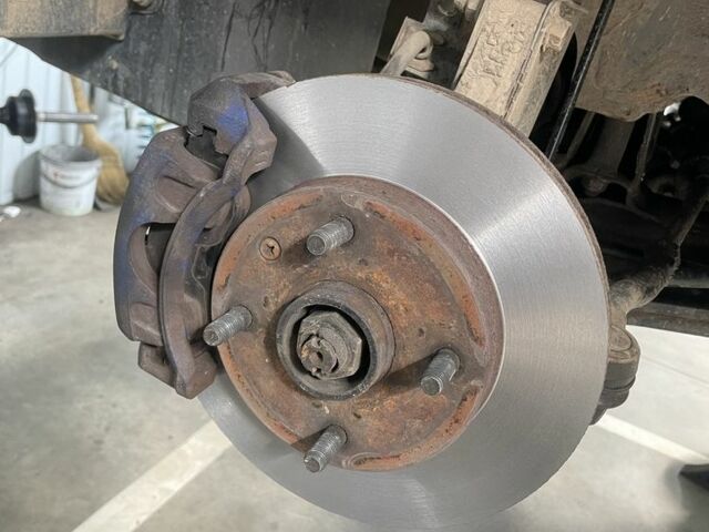 Черный Шевроле Лачетти, объемом двигателя 1.8 л и пробегом 298 тыс. км за 4200 $, фото 18 на Automoto.ua