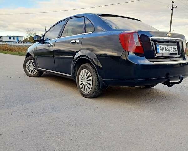 Черный Шевроле Лачетти, объемом двигателя 1.8 л и пробегом 150 тыс. км за 3200 $, фото 7 на Automoto.ua