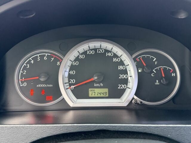 Черный Шевроле Лачетти, объемом двигателя 1.8 л и пробегом 171 тыс. км за 4300 $, фото 5 на Automoto.ua