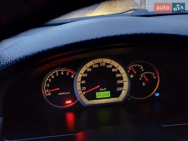 Черный Шевроле Лачетти, объемом двигателя 1.8 л и пробегом 241 тыс. км за 4300 $, фото 4 на Automoto.ua