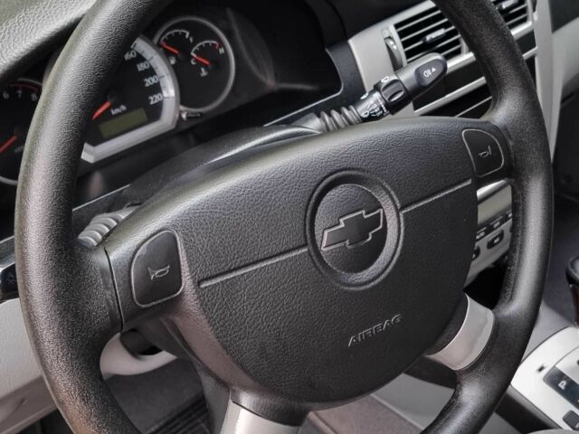 Черный Шевроле Лачетти, объемом двигателя 1.8 л и пробегом 168 тыс. км за 3000 $, фото 1 на Automoto.ua