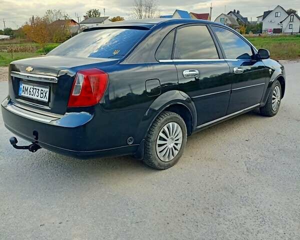 Черный Шевроле Лачетти, объемом двигателя 1.8 л и пробегом 150 тыс. км за 3200 $, фото 3 на Automoto.ua