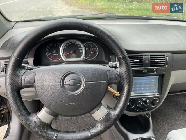 Чорний Шевроле Лачетті, об'ємом двигуна 1.6 л та пробігом 248 тис. км за 3333 $, фото 12 на Automoto.ua