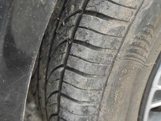 Черный Шевроле Лачетти, объемом двигателя 1.8 л и пробегом 300 тыс. км за 2850 $, фото 3 на Automoto.ua