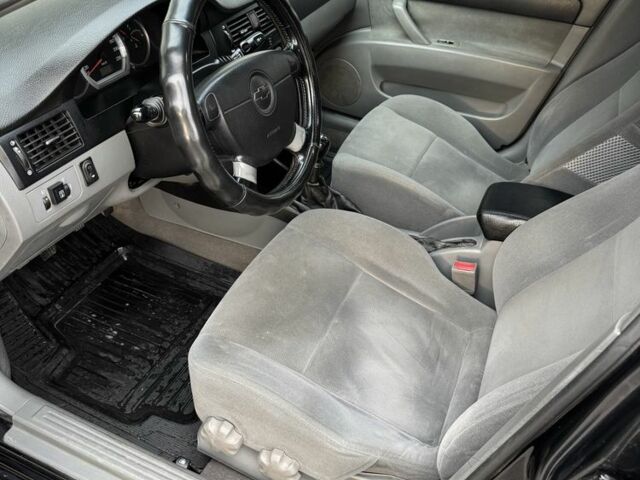 Черный Шевроле Лачетти, объемом двигателя 0.2 л и пробегом 290 тыс. км за 2500 $, фото 3 на Automoto.ua