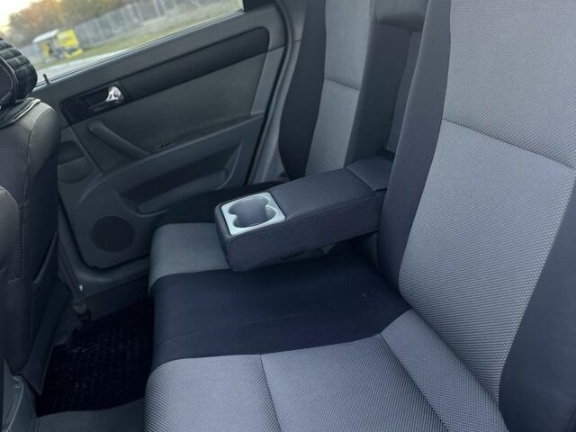 Чорний Шевроле Лачетті, об'ємом двигуна 1.8 л та пробігом 169 тис. км за 5500 $, фото 12 на Automoto.ua