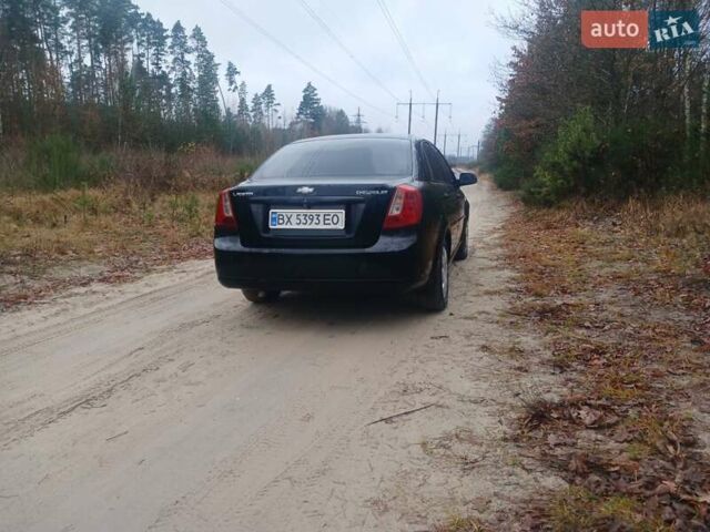 Черный Шевроле Лачетти, объемом двигателя 1.8 л и пробегом 297 тыс. км за 2450 $, фото 5 на Automoto.ua