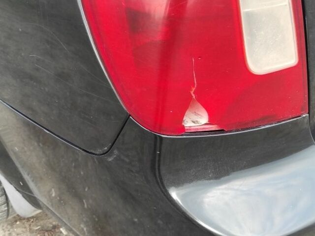 Черный Шевроле Лачетти, объемом двигателя 1.8 л и пробегом 300 тыс. км за 2850 $, фото 12 на Automoto.ua