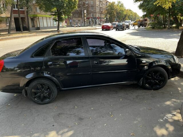 Черный Шевроле Лачетти, объемом двигателя 1.6 л и пробегом 3 тыс. км за 3800 $, фото 7 на Automoto.ua