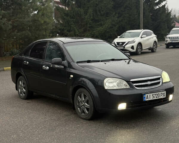 Черный Шевроле Лачетти, объемом двигателя 1.8 л и пробегом 230 тыс. км за 3200 $, фото 2 на Automoto.ua