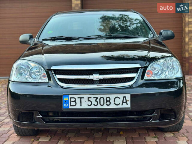 Чорний Шевроле Лачетті, об'ємом двигуна 1.6 л та пробігом 185 тис. км за 2800 $, фото 3 на Automoto.ua