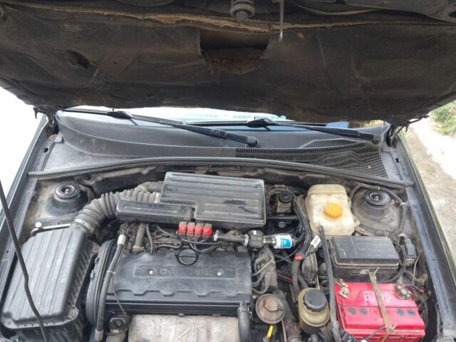 Черный Шевроле Лачетти, объемом двигателя 1.8 л и пробегом 307 тыс. км за 2700 $, фото 12 на Automoto.ua