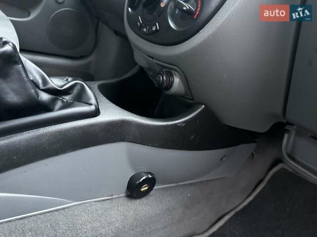 Черный Шевроле Лачетти, объемом двигателя 1.6 л и пробегом 280 тыс. км за 2999 $, фото 37 на Automoto.ua