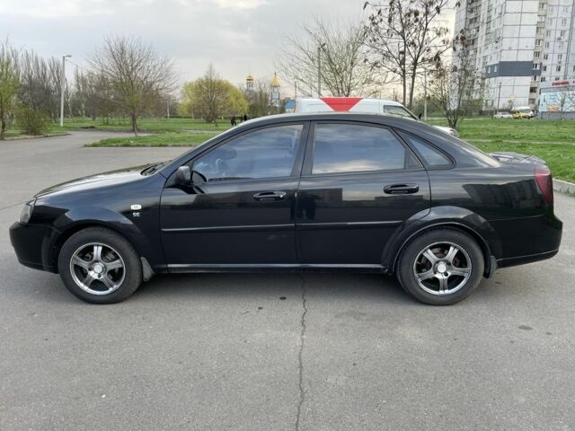 Черный Шевроле Лачетти, объемом двигателя 1.6 л и пробегом 190 тыс. км за 4100 $, фото 5 на Automoto.ua