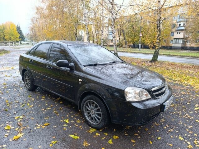 Черный Шевроле Лачетти, объемом двигателя 1.6 л и пробегом 245 тыс. км за 3650 $, фото 3 на Automoto.ua