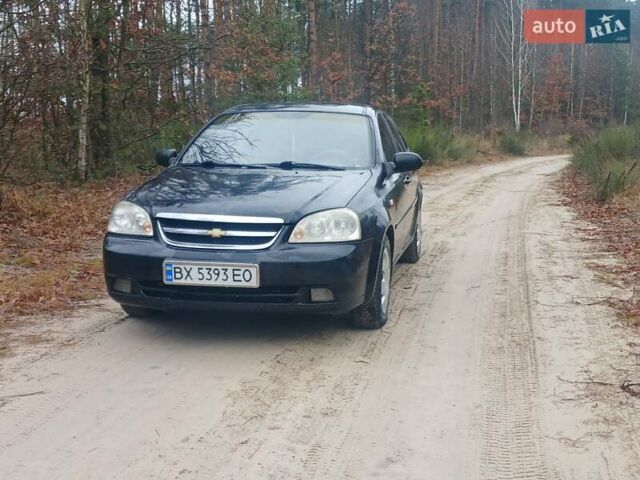 Черный Шевроле Лачетти, объемом двигателя 1.8 л и пробегом 297 тыс. км за 2450 $, фото 2 на Automoto.ua