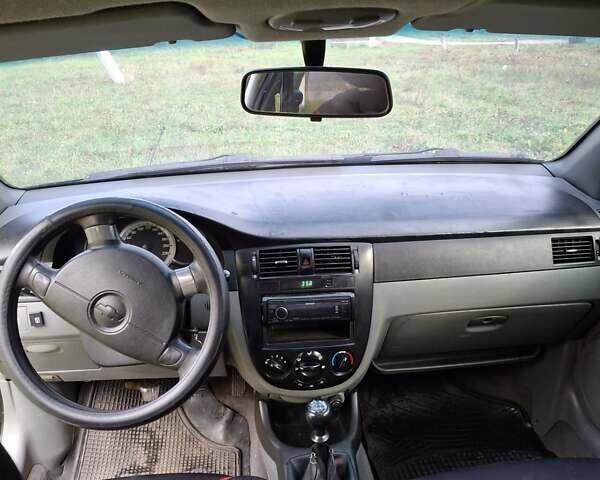 Черный Шевроле Лачетти, объемом двигателя 1.8 л и пробегом 360 тыс. км за 3300 $, фото 10 на Automoto.ua