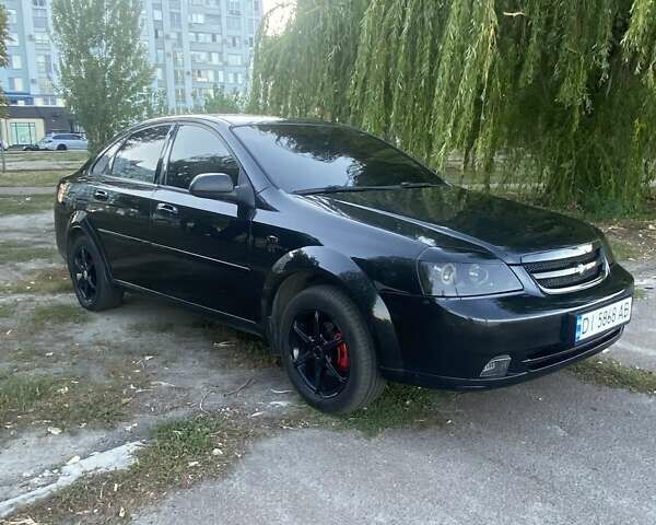 Черный Шевроле Лачетти, объемом двигателя 1.6 л и пробегом 152 тыс. км за 4750 $, фото 3 на Automoto.ua
