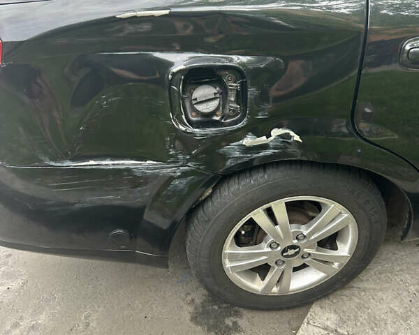 Черный Шевроле Лачетти, объемом двигателя 1.8 л и пробегом 280 тыс. км за 3500 $, фото 2 на Automoto.ua