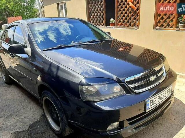 Черный Шевроле Лачетти, объемом двигателя 1.8 л и пробегом 150 тыс. км за 4800 $, фото 3 на Automoto.ua