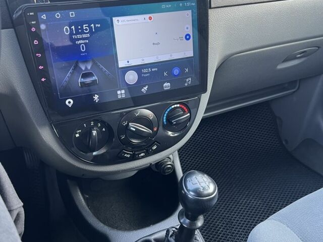 Черный Шевроле Лачетти, объемом двигателя 1.6 л и пробегом 150 тыс. км за 5300 $, фото 15 на Automoto.ua