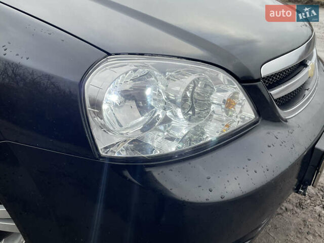 Черный Шевроле Лачетти, объемом двигателя 1.6 л и пробегом 222 тыс. км за 4400 $, фото 1 на Automoto.ua