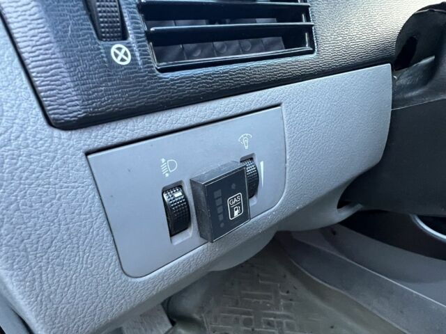 Черный Шевроле Лачетти, объемом двигателя 1.8 л и пробегом 300 тыс. км за 3950 $, фото 9 на Automoto.ua