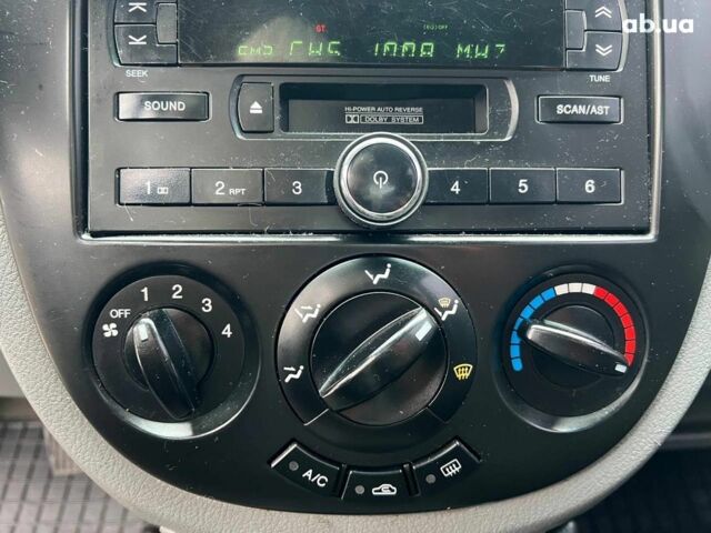 Чорний Шевроле Лачетті, об'ємом двигуна 1.6 л та пробігом 247 тис. км за 3890 $, фото 26 на Automoto.ua