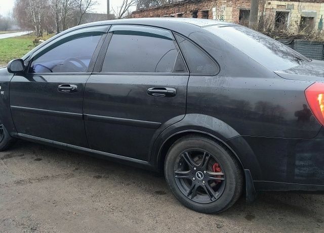 Чорний Шевроле Лачетті, об'ємом двигуна 1.6 л та пробігом 334 тис. км за 3250 $, фото 1 на Automoto.ua