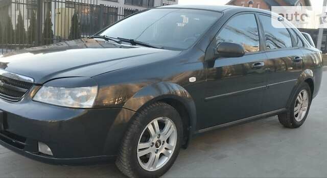 Черный Шевроле Лачетти, объемом двигателя 1.8 л и пробегом 237 тыс. км за 3850 $, фото 4 на Automoto.ua