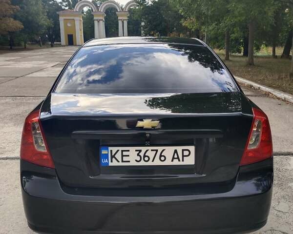 Черный Шевроле Лачетти, объемом двигателя 1.8 л и пробегом 265 тыс. км за 4600 $, фото 7 на Automoto.ua