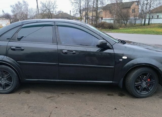 Чорний Шевроле Лачетті, об'ємом двигуна 1.6 л та пробігом 334 тис. км за 3250 $, фото 9 на Automoto.ua