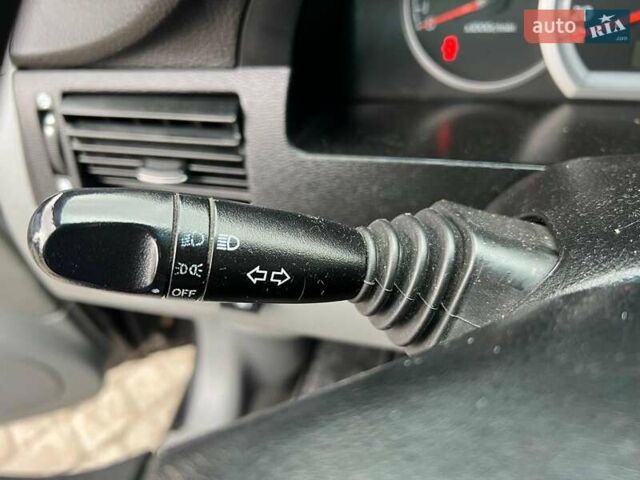 Черный Шевроле Лачетти, объемом двигателя 1.6 л и пробегом 247 тыс. км за 3890 $, фото 23 на Automoto.ua