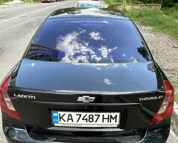 Черный Шевроле Лачетти, объемом двигателя 1.8 л и пробегом 280 тыс. км за 3500 $, фото 1 на Automoto.ua