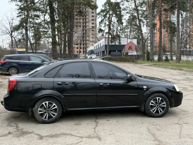 Черный Шевроле Лачетти, объемом двигателя 1.6 л и пробегом 260 тыс. км за 2750 $, фото 3 на Automoto.ua